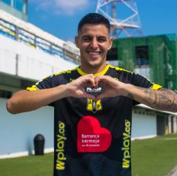 SEBASTIÁN ACOSTA
